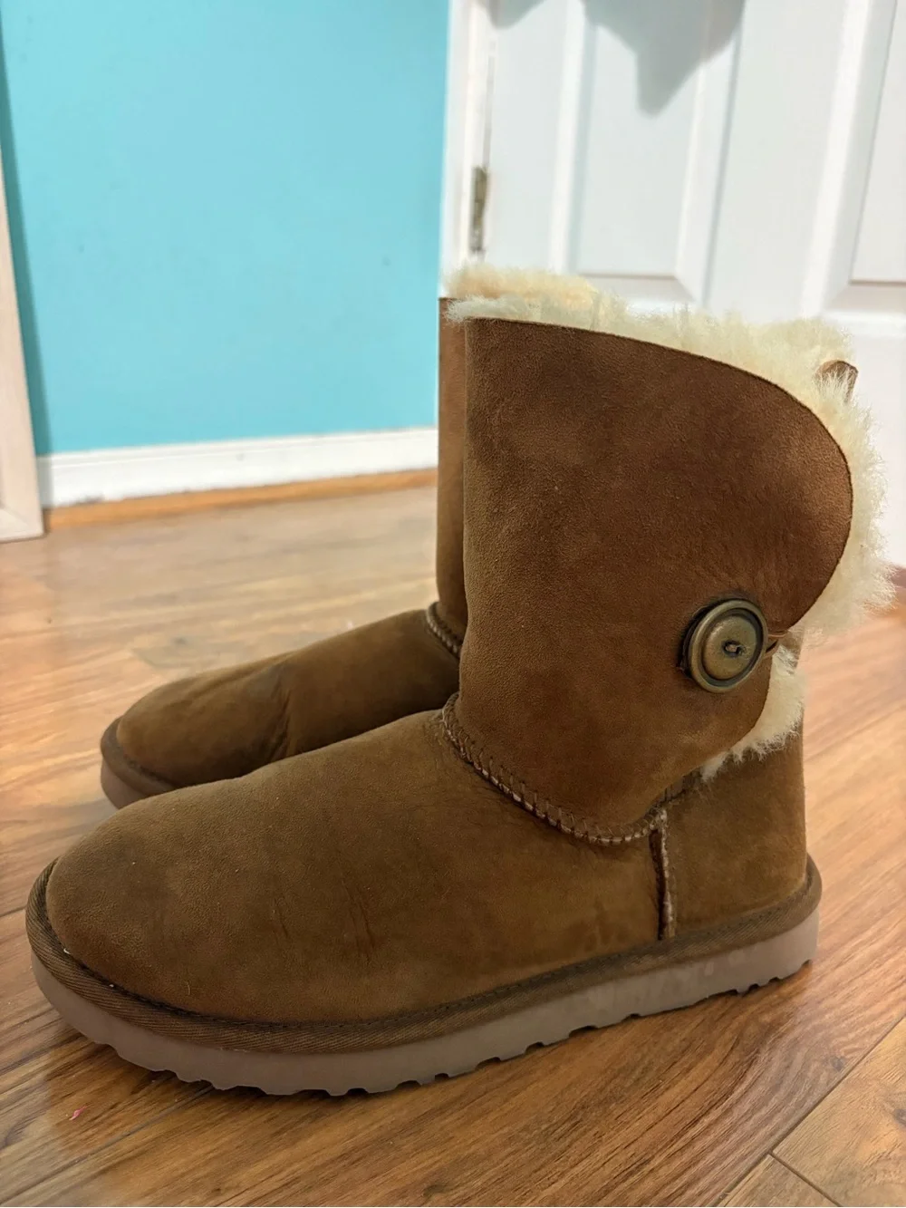 UGG Chestnut Shearling-Lined Boot Interior